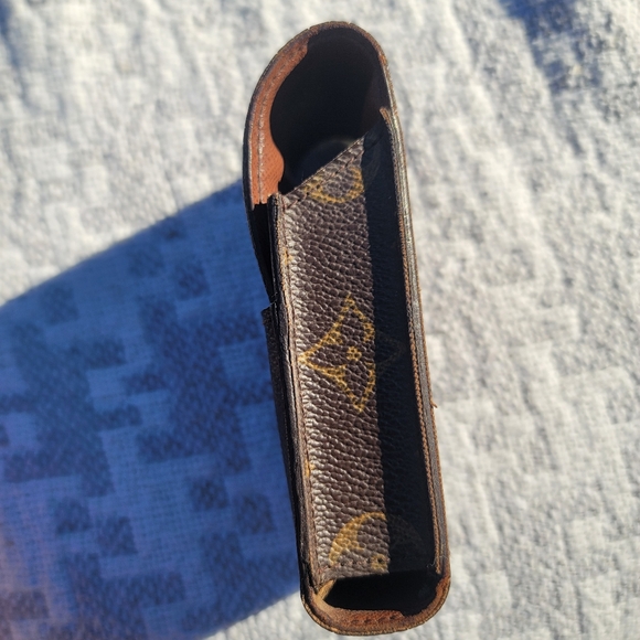 Louis Vuitton Tabacco Pack Holder - Picture 5 of 10